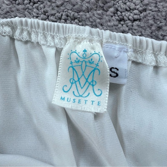 Musette Tie Back Crop Top - Picture 3 of 3